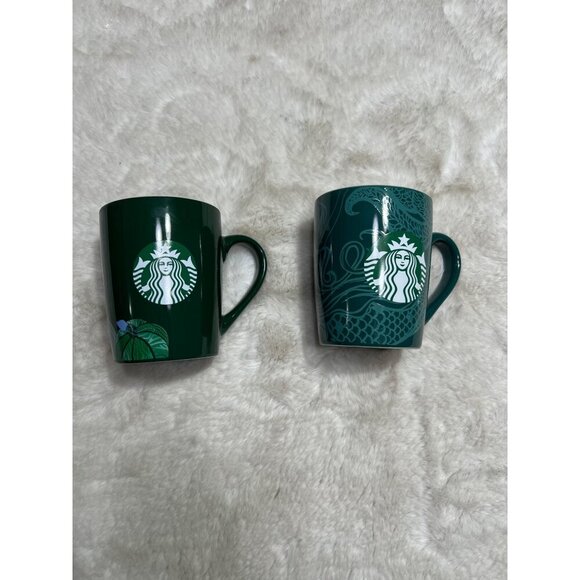 Starbucks green Holiday Wonderland mug lot of two - Picture 2 of 6